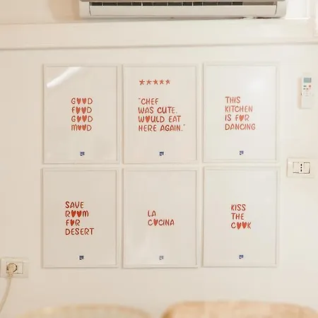 Loft By Holistay アパート ティラナ