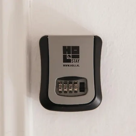 Loft By Holistay ティラナ