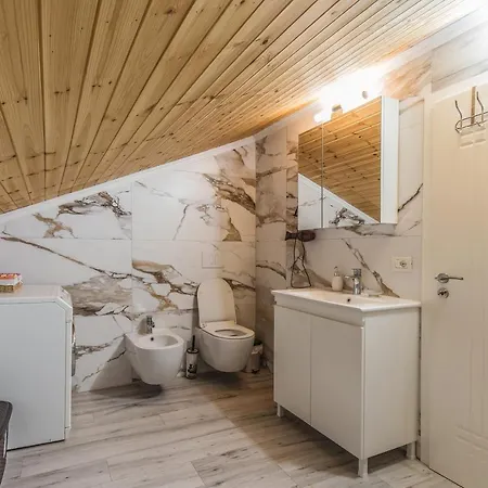 Loft By Holistay Apartment Tirana