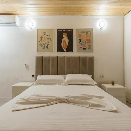 Loft By Holistay Apartment Tirana