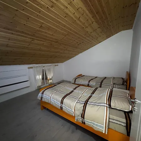 Apartament Loft By Holistay Tirana