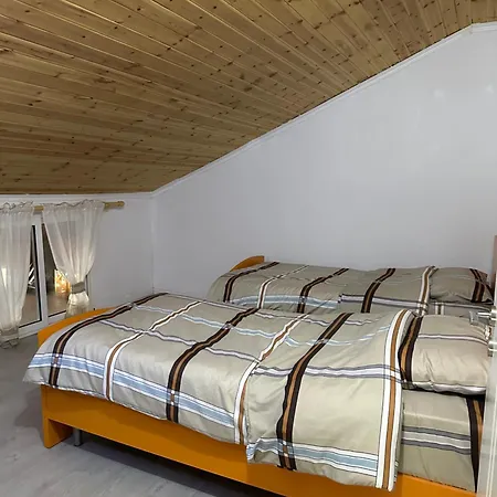 Loft By Holistay Tirana