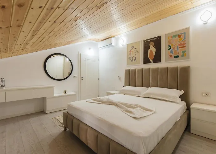 Loft By Holistay 公寓