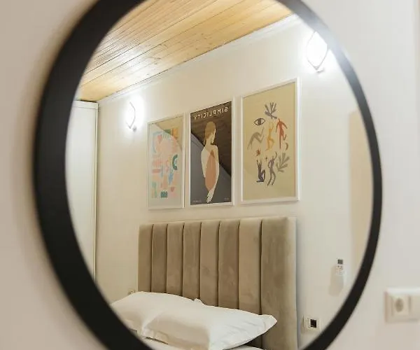 Loft By Holistay 公寓