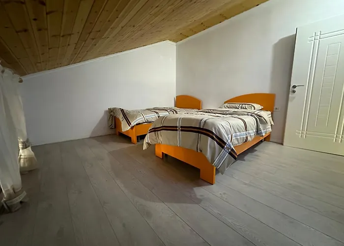 公寓 Loft By Holistay *